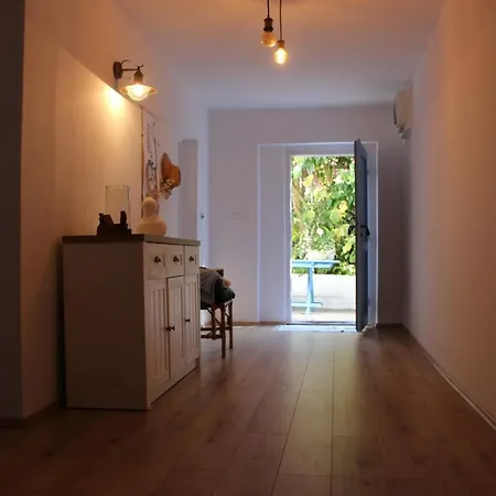 Apartmán Blue Harbour No. 15 *