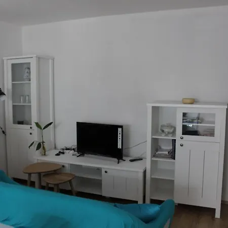 Blue Harbour No. 15 Apartman Veli Iz