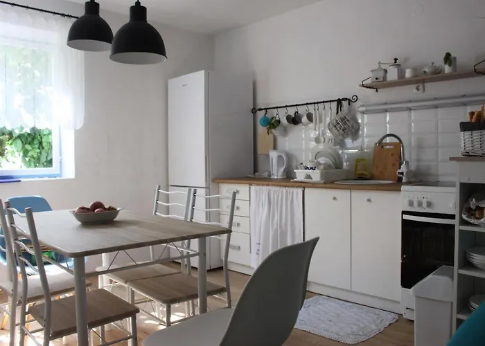 Blue Harbour No. 15 Veli Iž